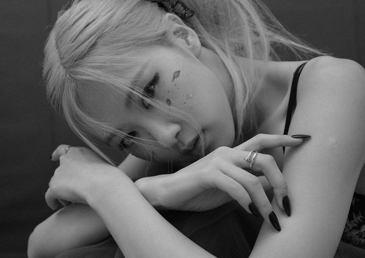 متن ترجمه شده آهنگ GONE از ROSÉ